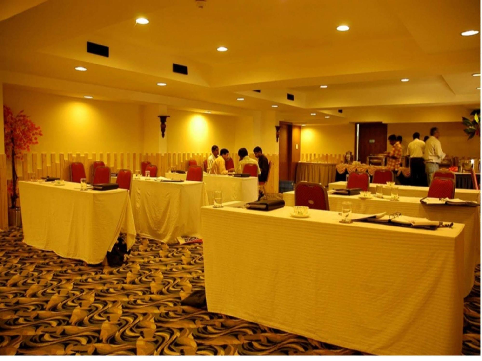 Regenta Central Deccan Chennai, Royapettah Екстер'єр фото